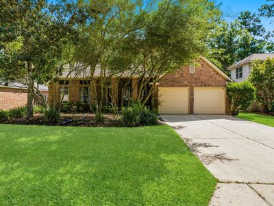 46 E Hobbit Glen Dr