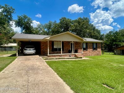 102 Northwood Dr