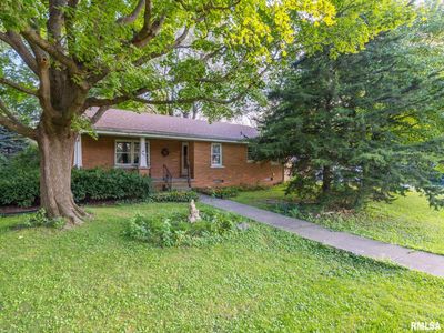 304 Davis Ct