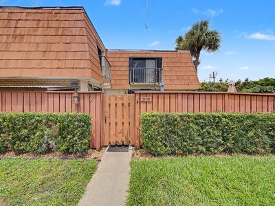310 Buttonwood Lane #B