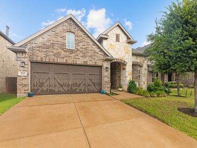 2815 Hackberry Creek Trl