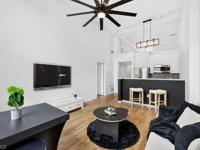 518-536 Gregory Ave 425 BLDG 518 #425