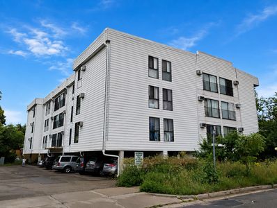 925 30th Ave S APT 206