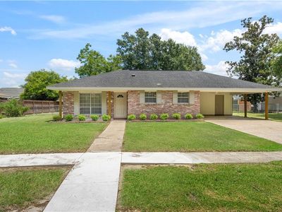 1412 Pecan St
