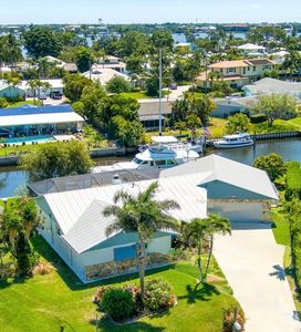 1360 SW Albatross Way