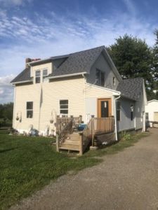 1612 Main St
