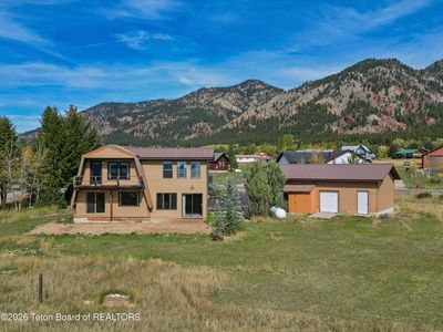 586 Cedar Creek Dr