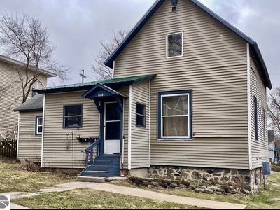 316 E Bremer St