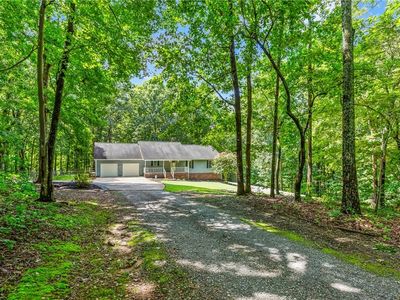1122 Red Oak Dr