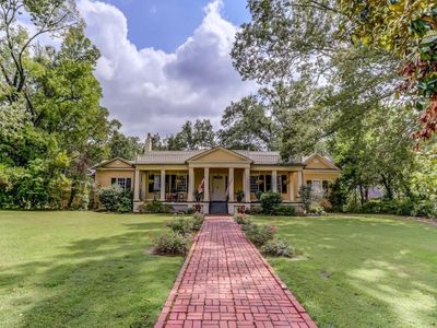 Property at 127 W Gholson Ave, Holly Springs, MS