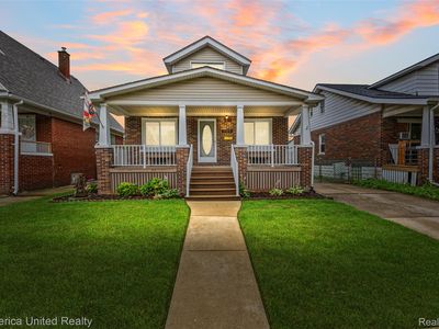 1111 Lincoln Ave