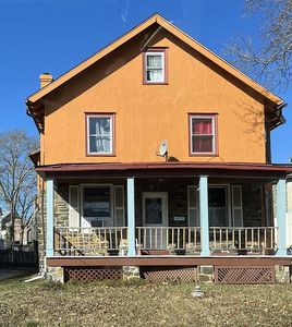 20 S Carol Blvd