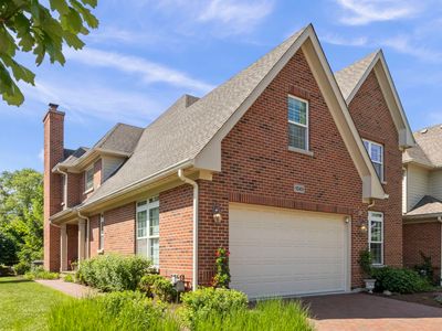 1045 Hickory Dr