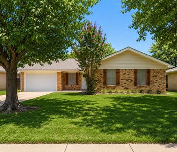 Property at 900 Prestwick St, Bedford, TX