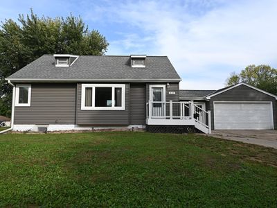 835 Sommerville St S