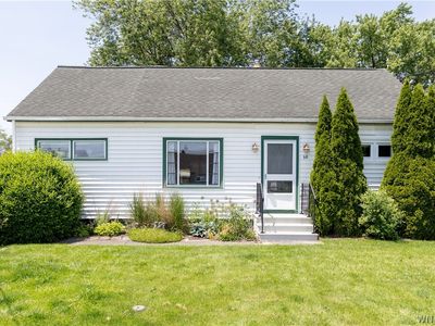 60 Ledyard Ave