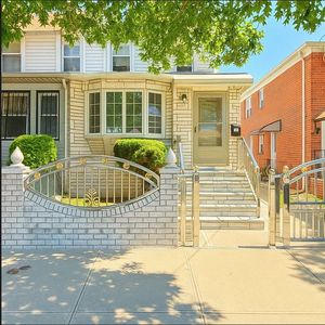 1505 E 54th St