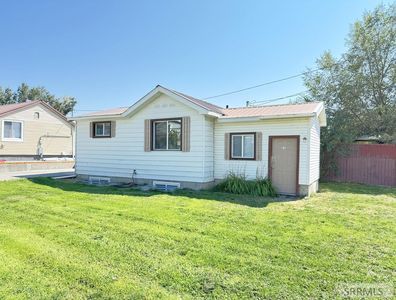 112 Topaz Dr