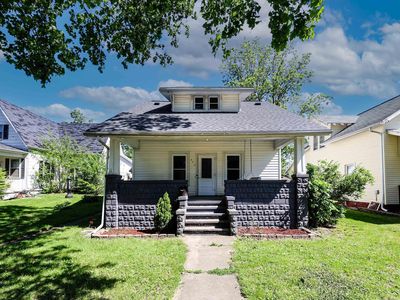 405 E Van Buren St