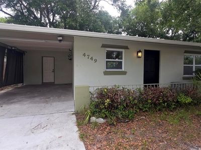 4749 Amoy Ct