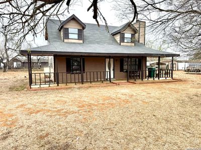 Property at 910 Cypress, Jourdanton, TX