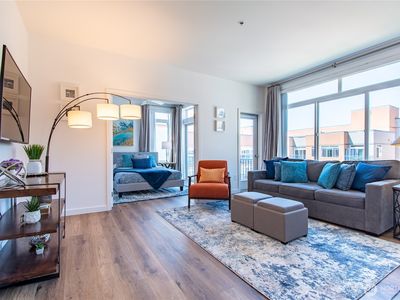 2415 2nd Avenue #729