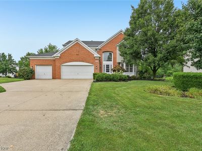 Property at 36328 S Park Dr, Avon, OH