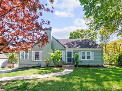 Property at 2813 W 51st St, Westwood, KS