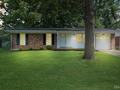 3855 Belcroft Dr