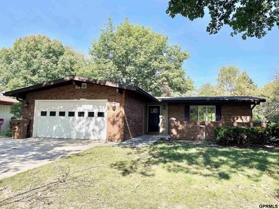 3820 Locust St