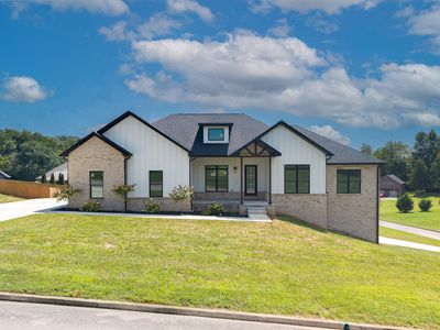 442 Woods Edge Dr
