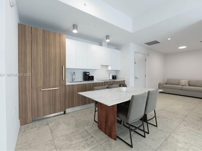 239 SW 9th St #2103