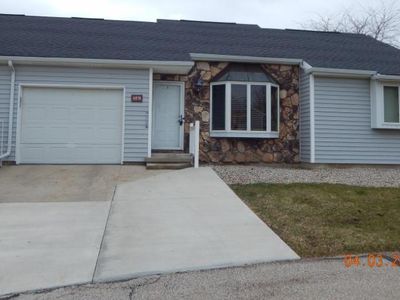 4878 Valley Dr