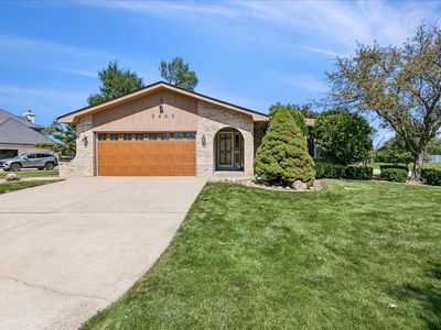 9860 Cambridge Dr