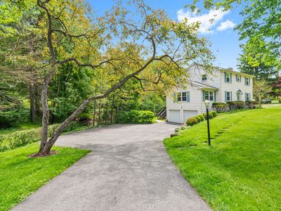 105 Cornwall Dr