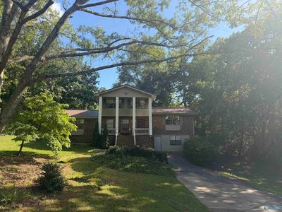 Property at 1536 Bellevue Dr, Gadsden, AL