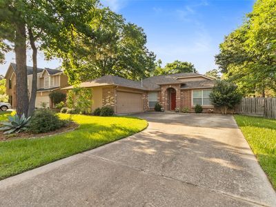 6714 Woodland Oaks