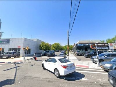 215th St