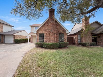 3326 Briaroaks Dr