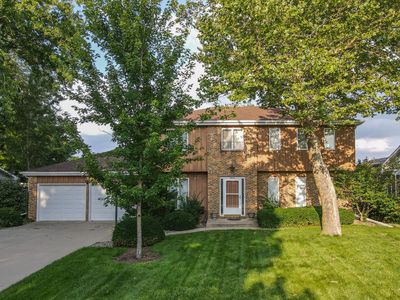 11 Windsor Ct