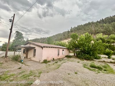 201-213 Carrizo Canyon Rd