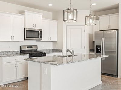 10252 W Zimmerman St