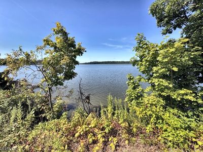 74 Sand Shore Rd