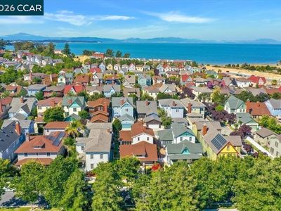 1018 Promenade St