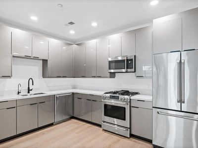 3650 5th Ave Unit 208