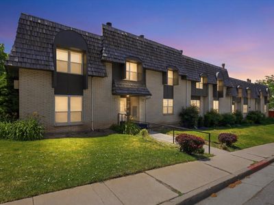 3000 E Kennedy Dr APT 6