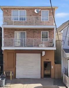 459 Fulton St