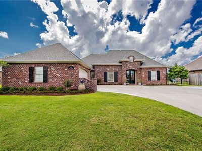 135 Bayou Lafourche Dr