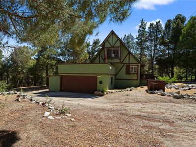 14533 Voltaire Dr