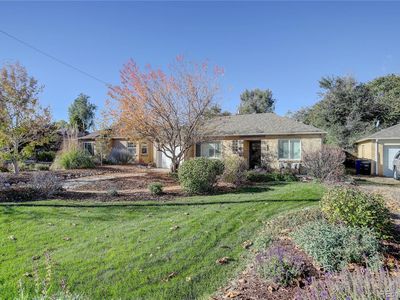 2555 Poplar Street